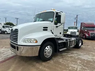 2016 MACK CXU612