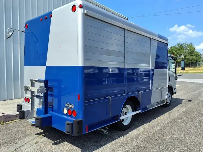 2019 ISUZU NRR