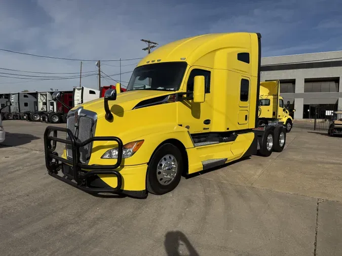 2024 Kenworth T680