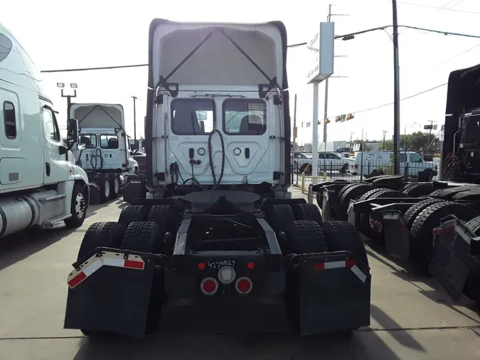 2019 FREIGHTLINER/MERCEDES NEW CASCADIA 116