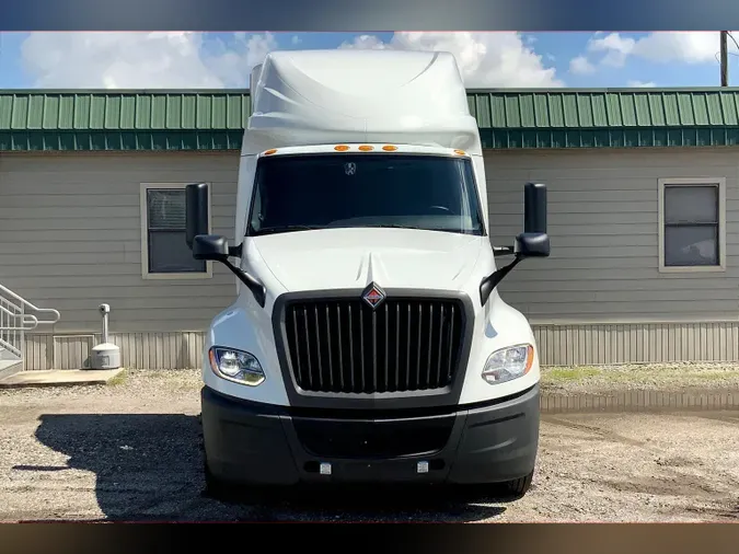 2022 INT LT625 6x4