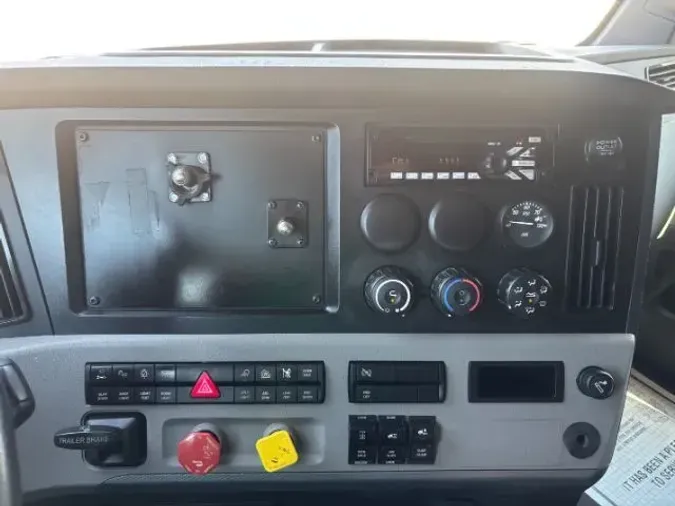 2020 Freightliner New Cascadia 126