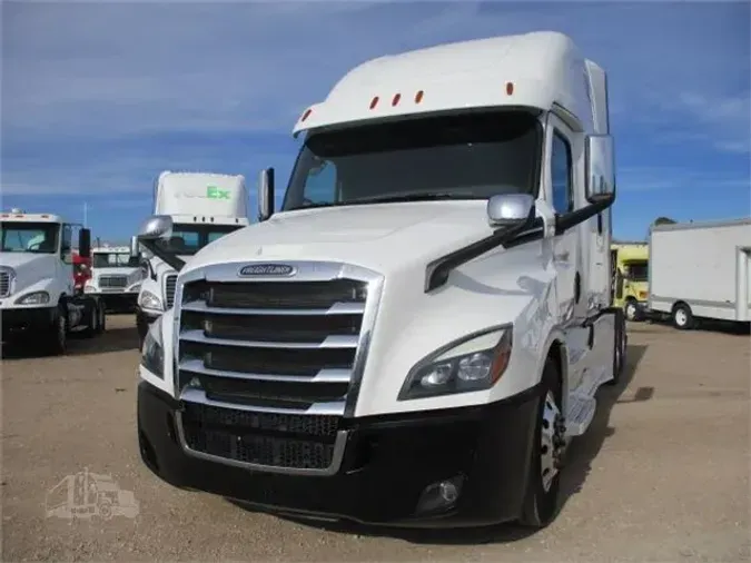 2020 FREIGHTLINER CASCADIA 126