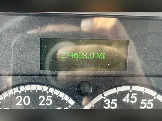 2017 FREIGHTLINER M2 106