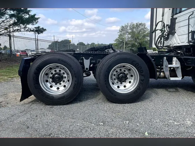 2021 INT LT625 6x4