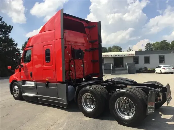 2021 FREIGHTLINER CA126