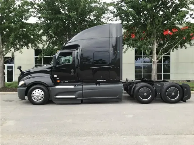 2021 INTERNATIONAL LT625