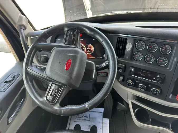 2022 PETERBILT 579