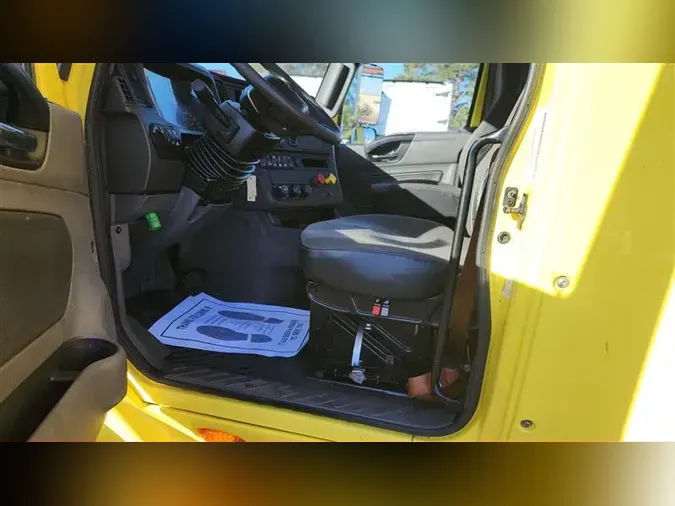 2020 INTERNATIONAL RH613