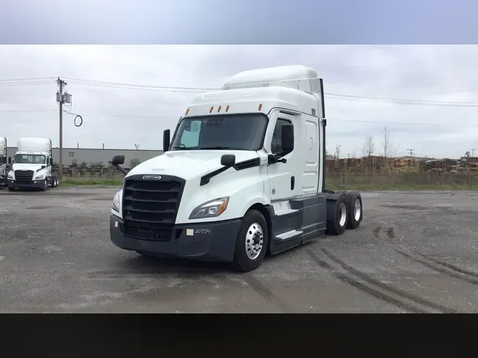 2021 Freightliner Cascadia 126