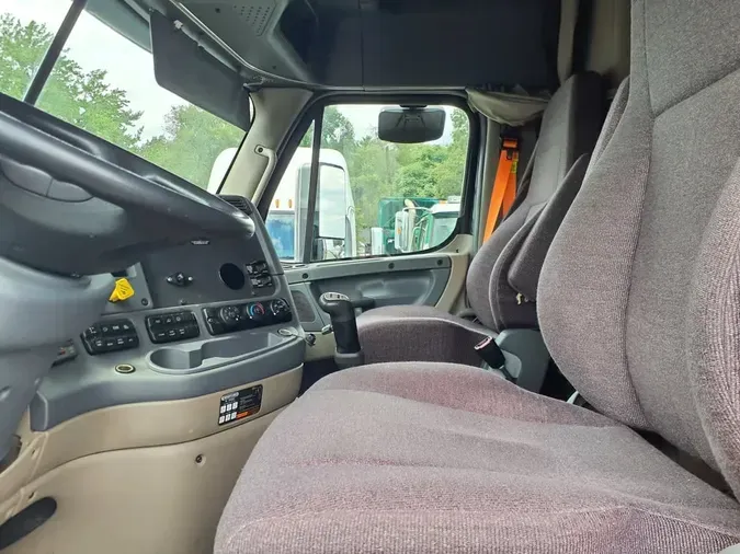 2019 FREIGHTLINER CASCADIA 125