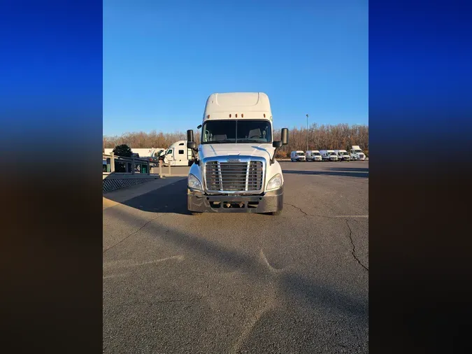 2019 FREIGHTLINER/MERCEDES CASCADIA 125