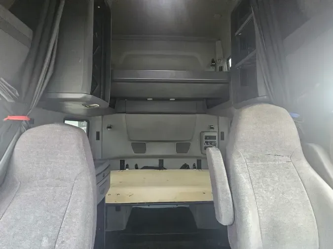 2020 NAVISTAR INTERNATIONAL LT625 SLPR CAB