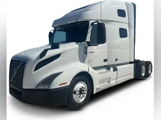 2022 Volvo VNL64T760