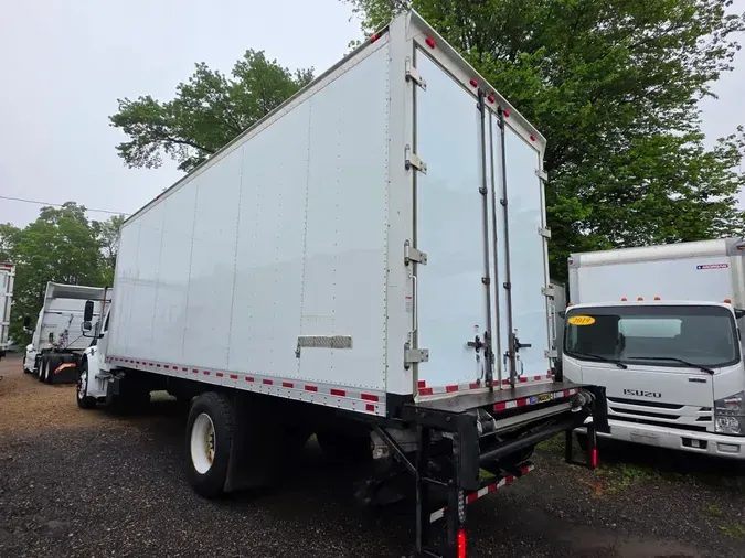 2018 FREIGHTLINER M2 106