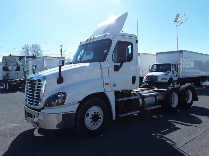 2019 FREIGHTLINER/MERCEDES CASCADIA 125f197d4ce4710d1b4ee3185dc1f5635e9