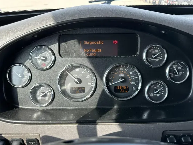 2020 Peterbilt 337f19f74e36bfaa1987cb7b6c758a69810