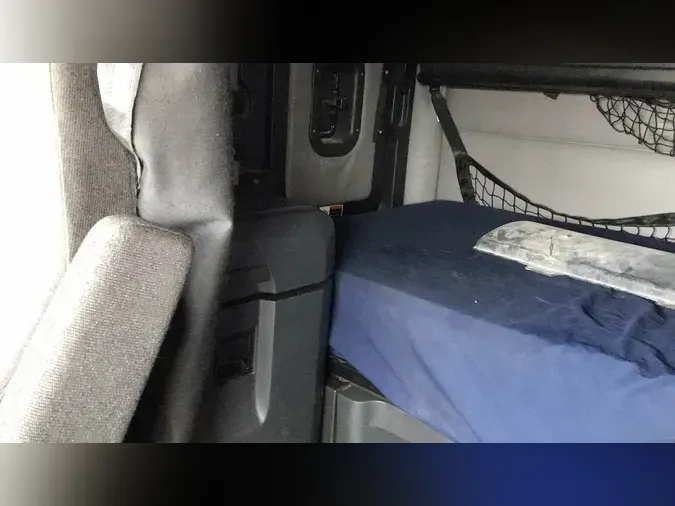 2019 Freightliner Cascadia 126