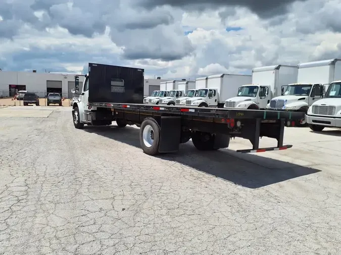 2013 FREIGHTLINER M2 106