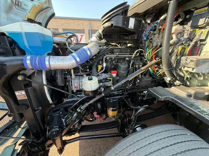 2021 KENWORTH T680f1a4ad416aa60219f8f75239b95a8e3a