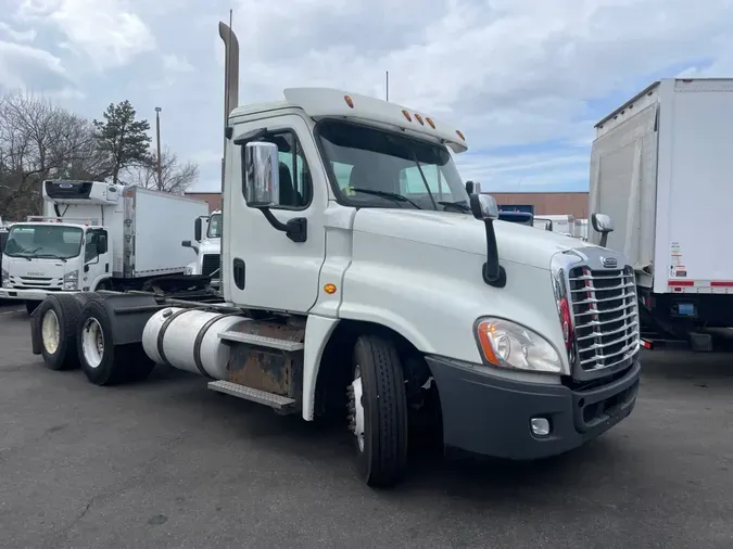 2018 FREIGHTLINER/MERCEDES CASCADIA 125