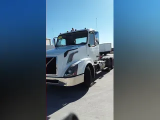 2015 Volvo VNL64TRACTOR