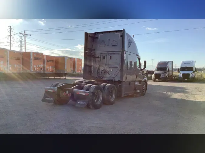 2024 Freightliner Cascadia 126f1aa76ecf7cb60993871a2214971ae16