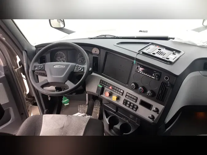 2021 Freightliner Cascadia