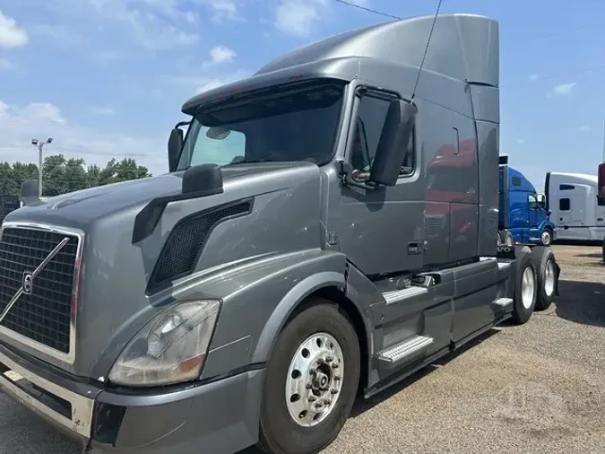 2015 VOLVO VNL64T630f1ab4ebf3a0a8803130a39864ed6fc89