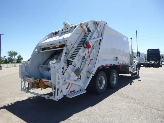 2026 Peterbilt 548