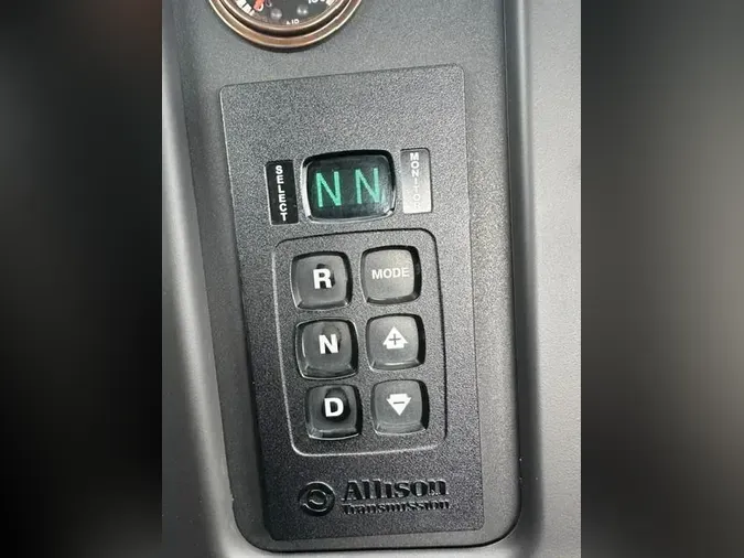 2018 Freightliner Business Class M2 106