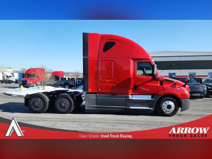 2021 FREIGHTLINER CA126