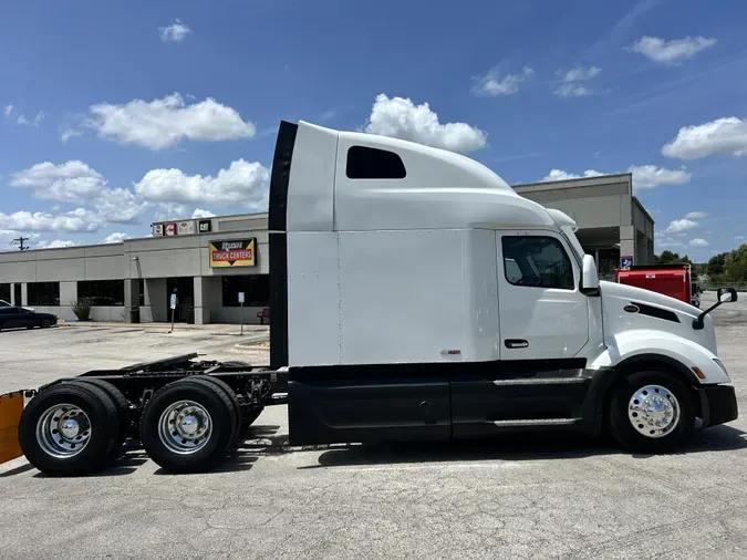 2022 Peterbilt 579