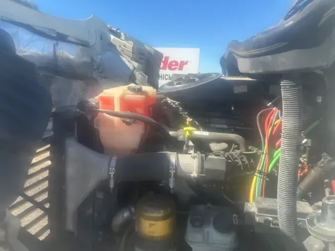 2017 FREIGHTLINER/MERCEDES CASCADIA 113f1b0182100debf2b9ce48f8a281f86df