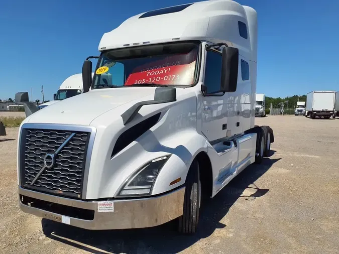 2019 VOLVO VNL64T-760f1b26922ef348638878b95aec8a2ce75