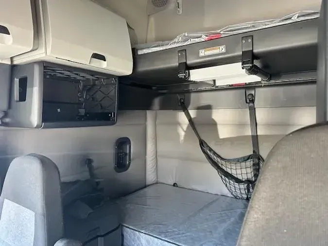 2021 Freightliner Cascadia