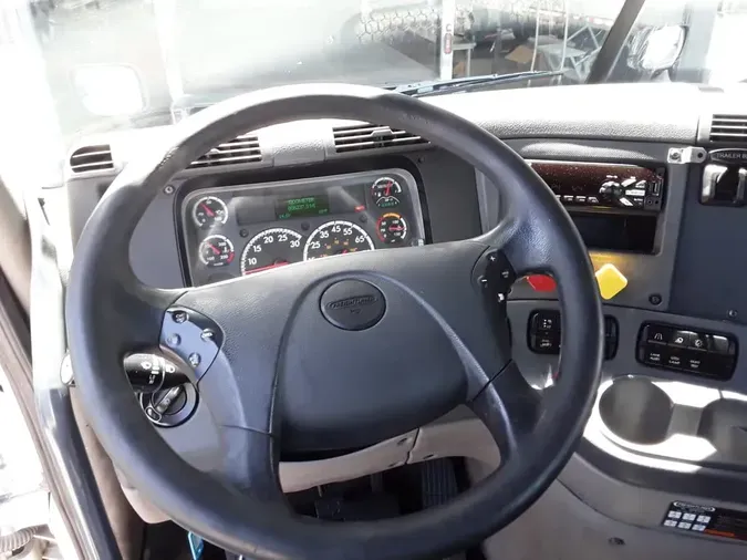2020 FREIGHTLINER/MERCEDES CASCADIA 125f1bb220155651025dcd83544492ae456