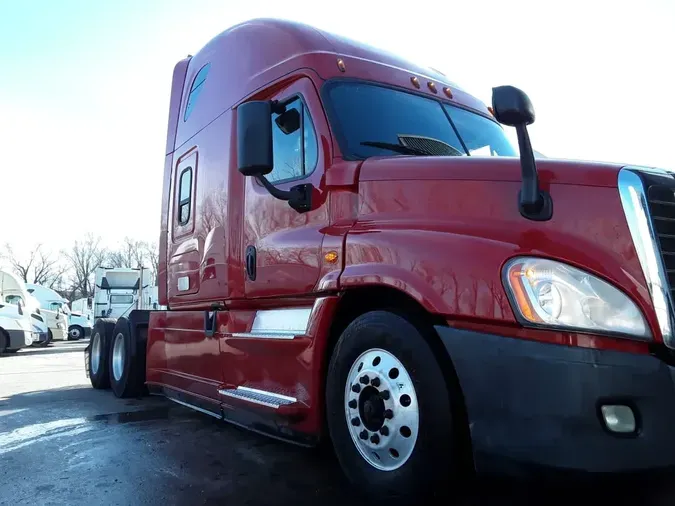 2020 FREIGHTLINER/MERCEDES CASCADIA 125