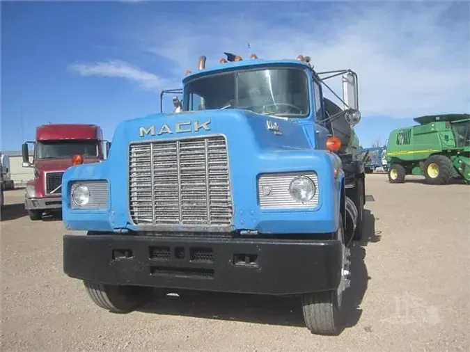 1984 MACK R686STf1c22604a4be8c9633ecd1cb64e90192