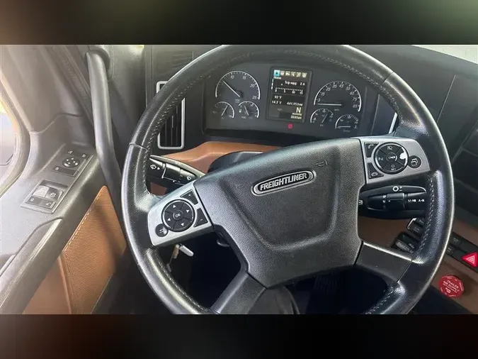2023 FREIGHTLINER CA126