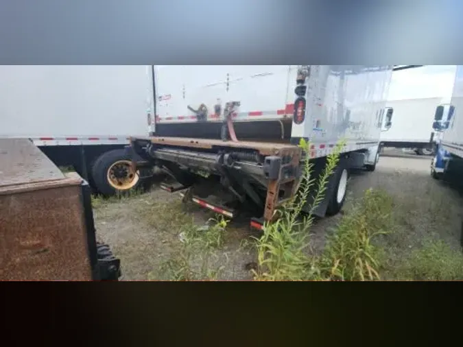 2018 FREIGHTLINER/MERCEDES M2 106