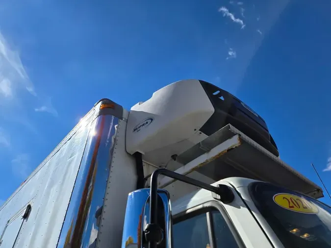 2020 FREIGHTLINER/MERCEDES M2 106