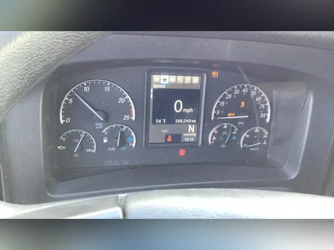 2023 Freightliner Cascadia 126