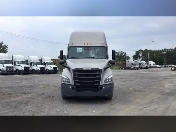 2023 Freightliner Cascadia 126