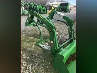 John Deere 220R