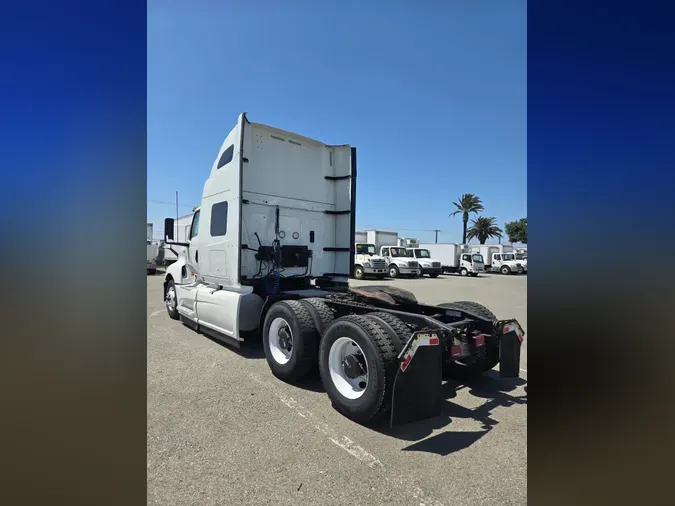 2019 NAVISTAR INTERNATIONAL LT625 SLPR CAB