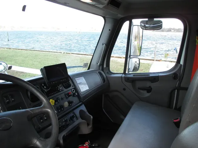 2020 FREIGHTLINER M2f1d829be834aa862786e6f38186415ba