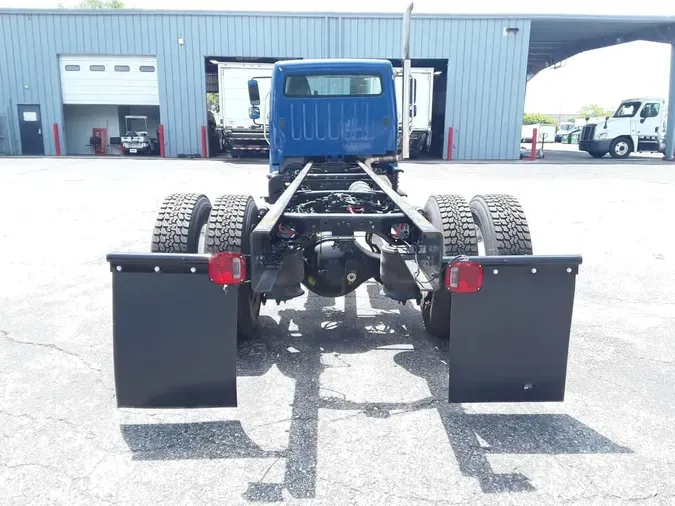 2019 FREIGHTLINER M2 106