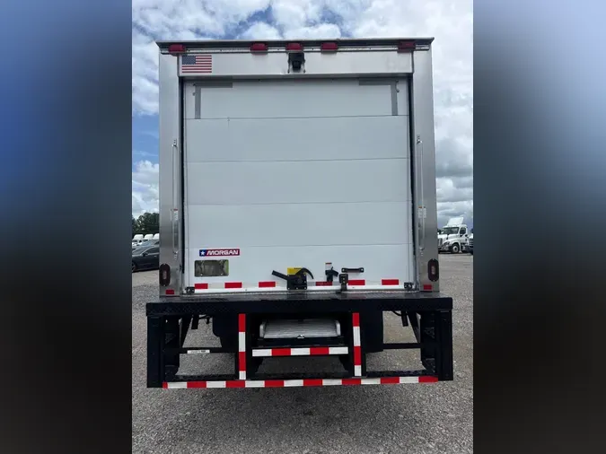 2020 FREIGHTLINER/MERCEDES M2 106