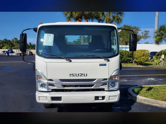 2024 Isuzu NRRf1dfb2689facea89e1ffc13f429cbf31